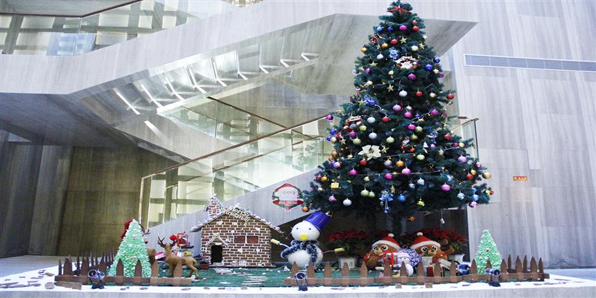 2015年12月19日，黄金水岸与麦淘亲子游合作举办的圣诞亲子派对活动圆满结束！